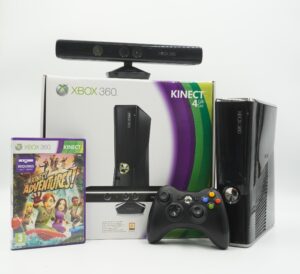 Xbox 360 Consoles: Xbox 360 Kinect [4GB] [Black] [PAL] (Complete)